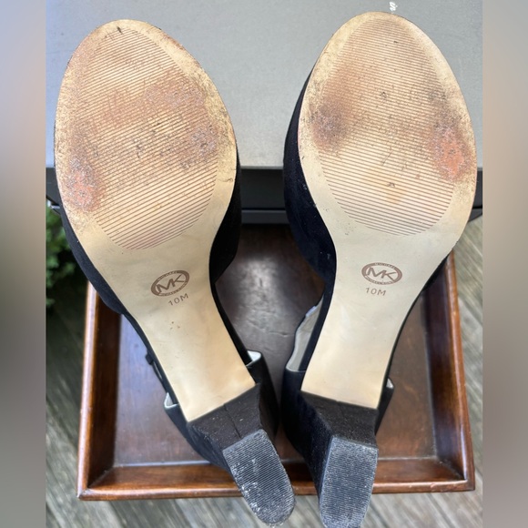 Michael Kors Suede Round-Toe High Platform Mary Jane
Black
Size 10M - Picture 8 of 9